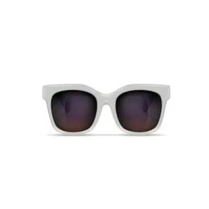 Transparent wayfarer lens
